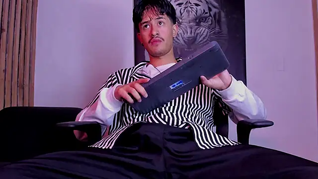 DimitriDeluxe online show from September 10, 8:20 pm