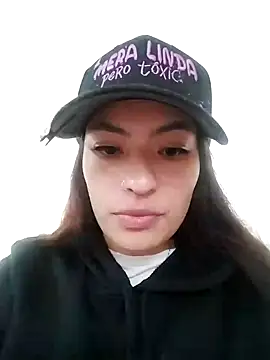 Snapshot of Adarha_Ramirez chatting on November 28, 4:31 pm Adarha Ramirez online show from November 28, 4:31 pm