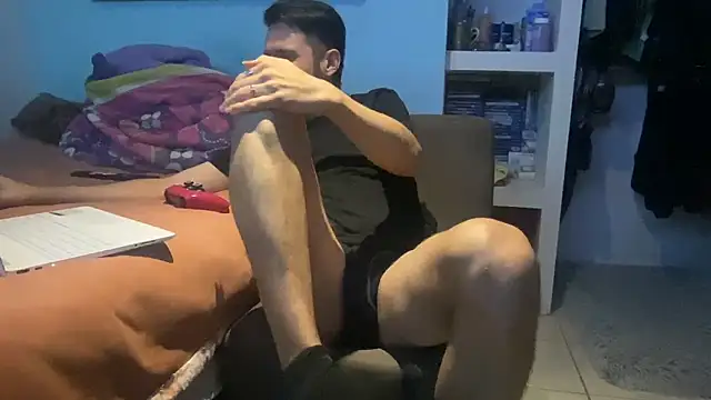 Alexitho25 online show from November 23, 9:20 am