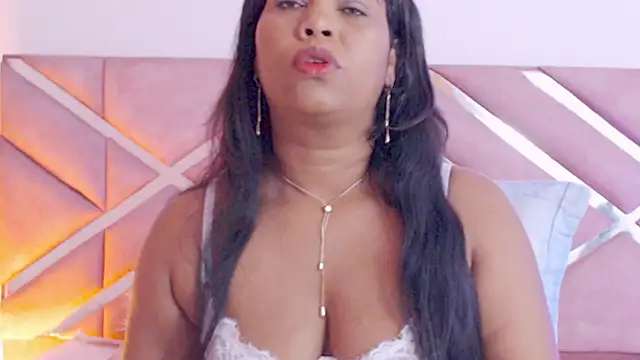 Snapshot of sofia_07 chatting on January 18, 1:20 am sofia 07 online show from January 18, 1:20 am