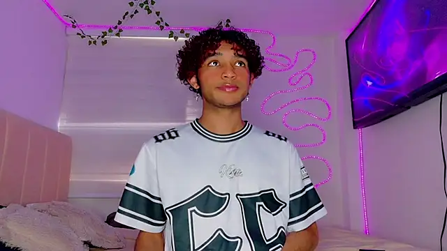 Aaron Wiinter online show from September 9, 8:41 pm