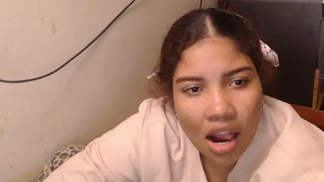 madelene online show from March 10, 11:54 pm