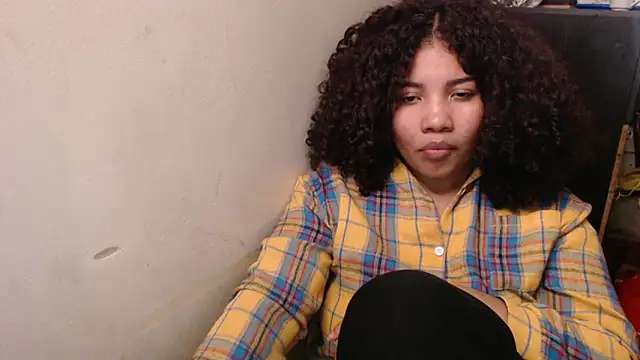 madelene online show from May 29, 4:21 am