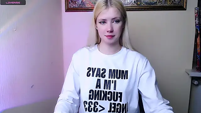 Snapshot of AliceHotty_ chatting on February 28, 7:53 am AliceHotty online show from February 28, 7:53 am