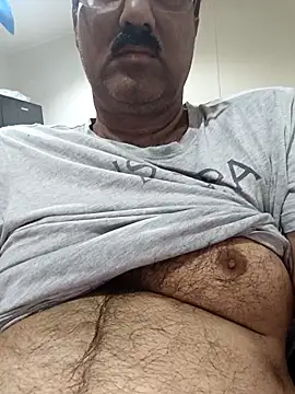 moonflower25 online show from October 29, 5:31 am