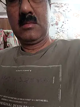 moonflower25 online show from March 4, 3:34 am