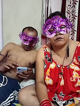 Snapshot of mature_friends chatting on May 1, 5:50 pm mature friends online show from May 1, 5:50 pm