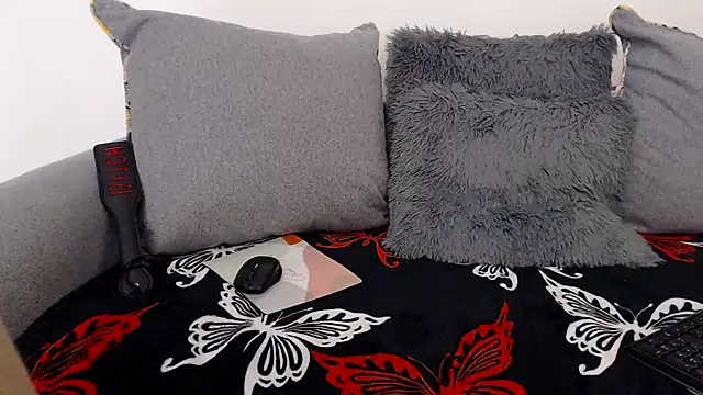 Snapshot of RPMVixen chatting on January 16, 5:17 pm RPMVixen online show from January 16, 5:17 pm