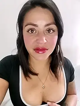 Snapshot of MiaWelkin chatting on October 9, 7:45 pm MiaWelkin online show from October 9, 7:45 pm