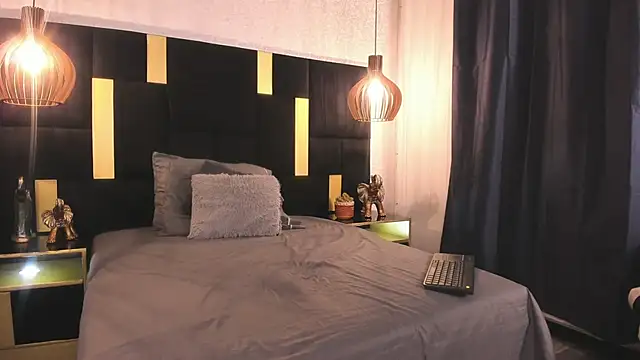 Lucio  Fox online show from February 13, 11:39 am