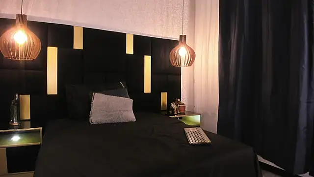 Lucio  Fox online show from March 6, 11:50 am