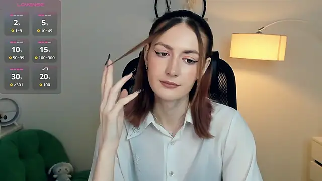 EasterBlink online show from November 22, 11:09 am