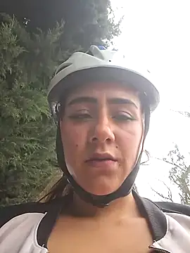 CAROLINE  07 online show from March 6, 12:23 pm