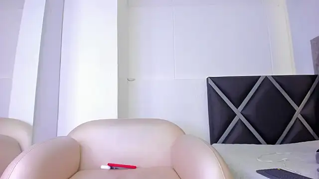  Leohot  online show from February 27, 3:28 am