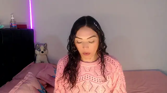 Megan Gil  online show from February 23, 4:37 pm