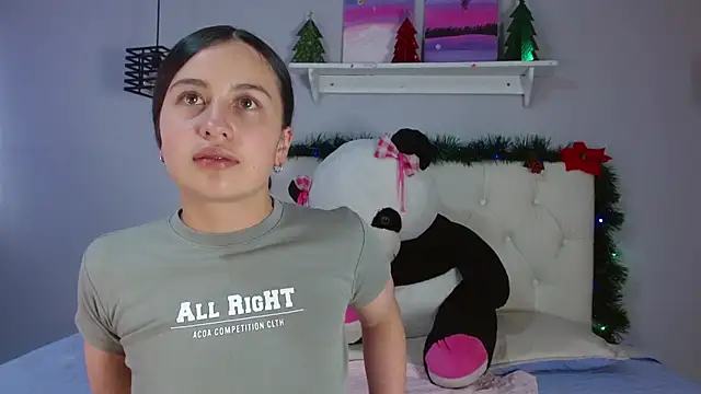 Snapshot of Zaaida_ chatting on December 17, 8:37 pm Zaaida online show from December 17, 8:37 pm