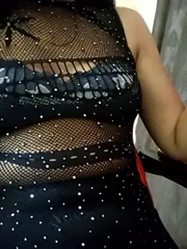 Snapshot of Quinn_Bebo chatting on October 27, 1:59 pm Quinn Bebo online show from October 27, 1:59 pm