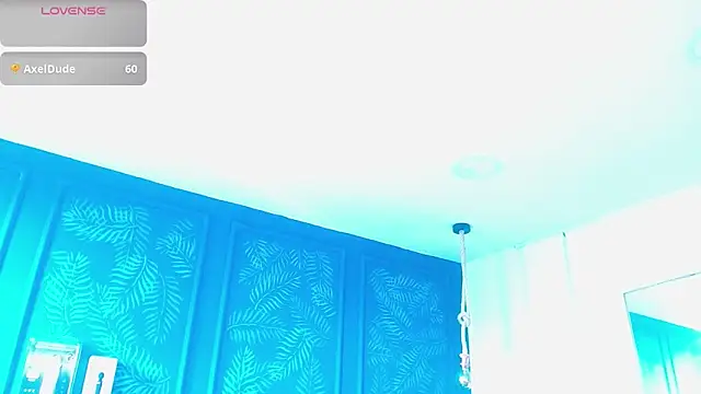 Snapshot of zohet_kriss chatting on March 29, 1:22 pm zohet kriss online show from March 29, 1:22 pm