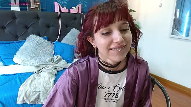 Snapshot of zohet_kriss chatting on April 26, 1:42 pm zohet kriss online show from April 26, 1:42 pm
