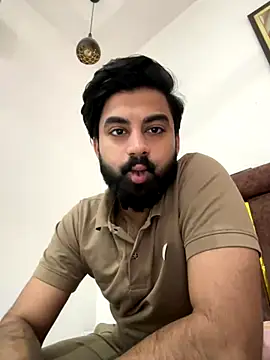 hottestboy03 online show from November 18, 5:01 am