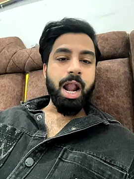 hottestboy03 online show from November 25, 5:18 am