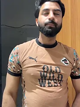 hottestboy03 online show from February 18, 8:43 am