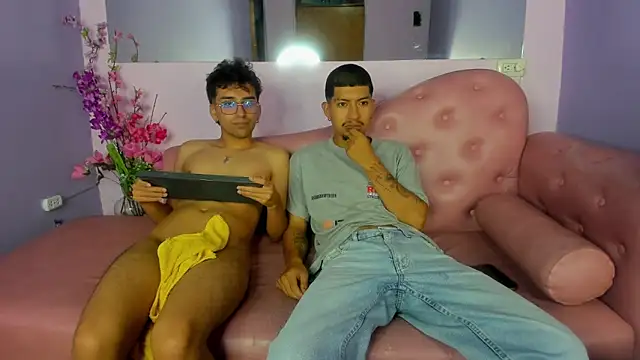 AxelAndJeremy online show from September 20, 3:29 am