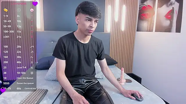 OnlyJos online show from October 30, 1:01 pm