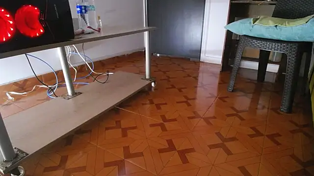 LADY-IN-BLACK online show from November 10, 4:28 pm