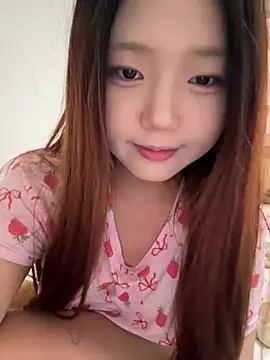 mimi9420 online show from May 7, 2:44 pm