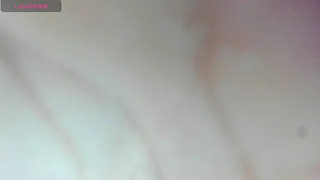 Snapshot of emahills__axelrose chatting on September 25, 12:25 am emahills axelrose online show from September 25, 12:25 am