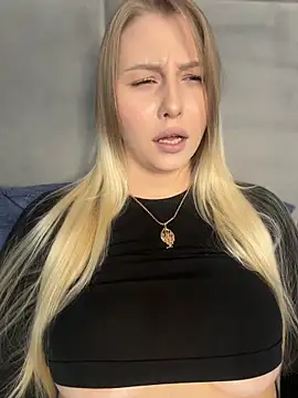 Amy mit online show from April 4, 2:36 pm