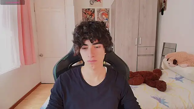 Nude Boy18 online show from March 26, 6:02 pm