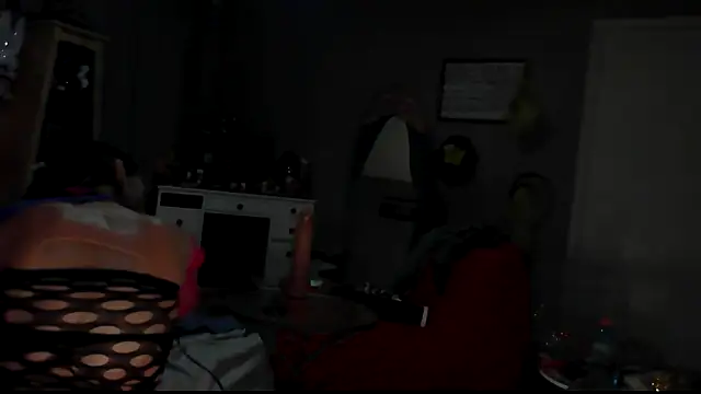 Snapshot of SexMajic chatting on October 18, 8:26 am SexMajic online show from October 18, 8:26 am