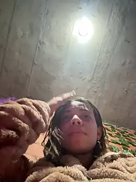 yumi hanna online show from February 17, 4:31 am