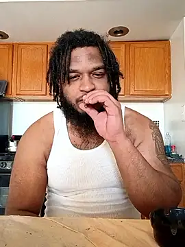 Snapshot of Longthickdick33 chatting on May 10, 11:59 am Longthickdick33 online show from May 10, 11:59 am
