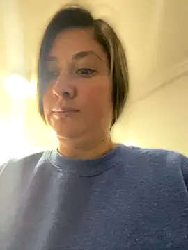 Snapshot of Abby-LS chatting on November 7, 1:33 pm Abby-LS online show from November 7, 1:33 pm