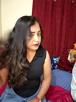 Hotbhabi305 online show from February 12, 5:52 pm