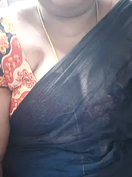 Snapshot of TAMIL_ELAKKIYA chatting on February 2, 5:33 pm TAMIL ELAKKIYA online show from February 2, 5:33 pm