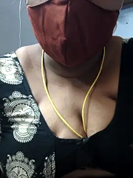 Snapshot of TAMIL_ELAKKIYA chatting on March 1, 6:37 am TAMIL ELAKKIYA online show from March 1, 6:37 am