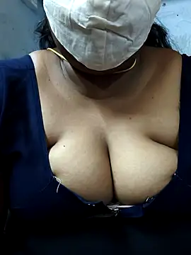 Snapshot of TAMIL_ELAKKIYA chatting on March 7, 6:05 pm TAMIL ELAKKIYA online show from March 7, 6:05 pm