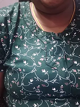 Snapshot of TAMIL_ELAKKIYA chatting on March 16, 6:01 pm TAMIL ELAKKIYA online show from March 16, 6:01 pm