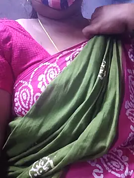 Snapshot of TAMIL_ELAKKIYA chatting on April 10, 4:44 pm TAMIL ELAKKIYA online show from April 10, 4:44 pm