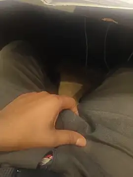 hotboy43339 online show from July 28, 12:48 pm