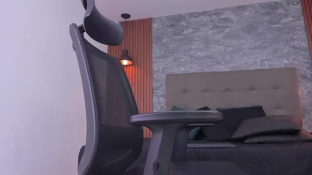 damian bull online show from October 31, 3:24 pm