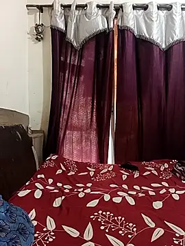 MEERAcle online show from March 11, 5:57 am