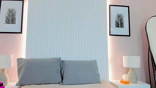 catalina jolie online show from October 2, 11:50 am