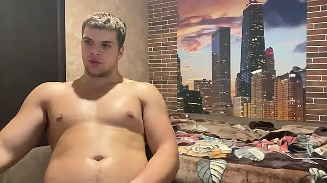 MusclePhantom online show from September 16, 8:10 pm