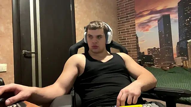 MusclePhantom online show from March 6, 9:44 pm