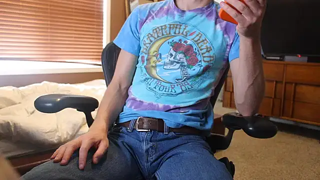 jjjjjfive online show from May 22, 8:03 pm